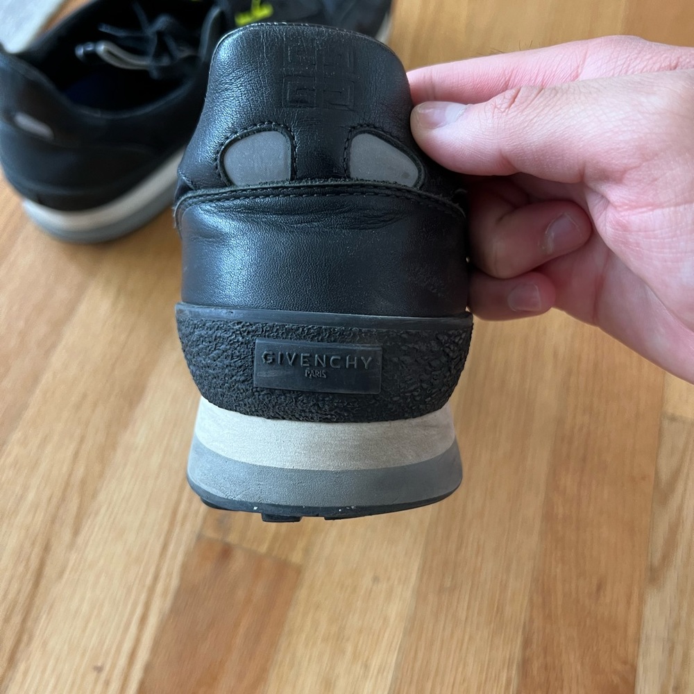 Givenchy runner sneakers - Picture 4 of 4